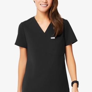 Catarina One-Pocket Scrub Top